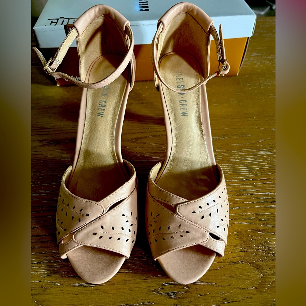 Chelsea Crew ModCloth Pandora Nude Peep Toe ANKLE STRAP Pumps Heels 38 7.5